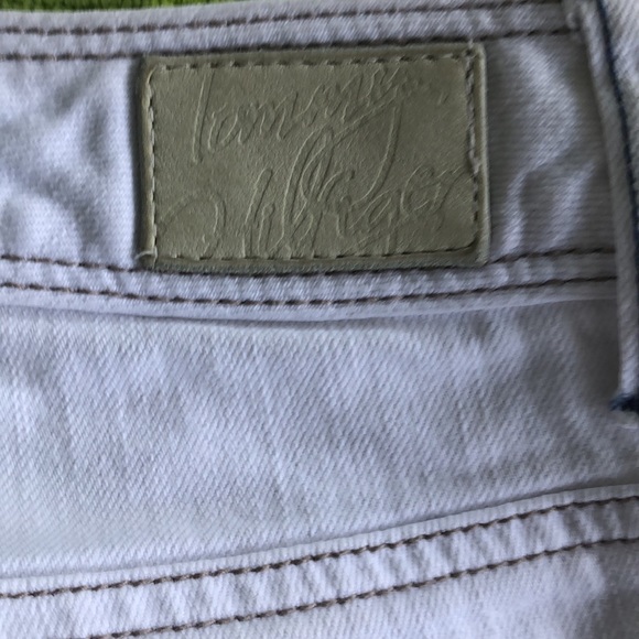 Womens White shorts Tommy Hilfiger size 2 Beautiful! - Picture 5 of 9